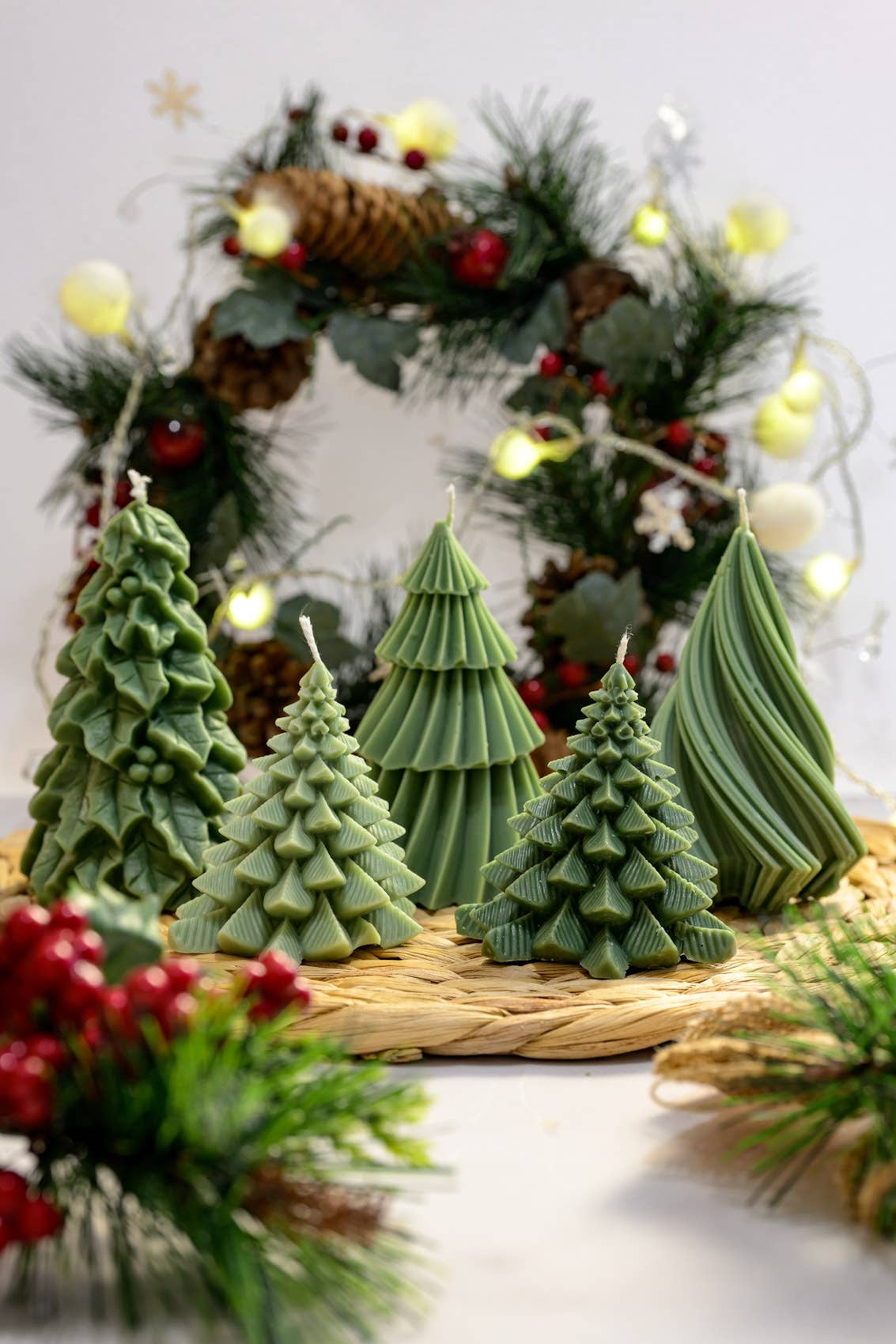 Christmas Tree Candles: Green / Unscented / Leaf Christmas tree