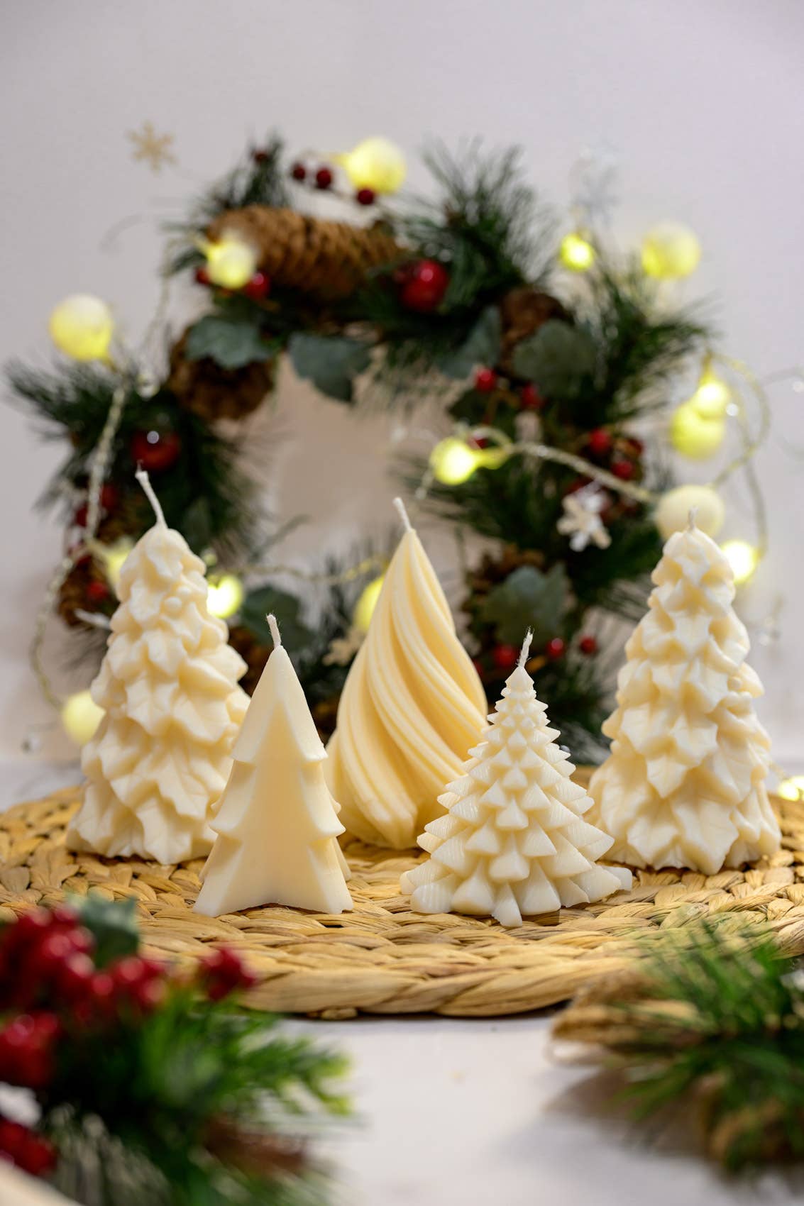 Christmas Tree Candles: Green / Unscented / Leaf Christmas tree