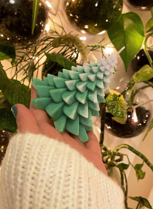Christmas Tree Candles: Green / Unscented / Small Christmas tree